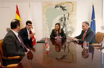 La presidenta de Cantabria, Mar&iacute;a Jos&eacute; S&aacute;enz de Buruaga, reuni&oacute;n con Joaqu&iacute;n Gonz&aacute;lez, director auton&oacute;mico de Telef&oacute;nica en Cantabria.
23 FEB 26