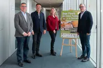 09:00 horas. Despacho de la consejera
La consejera de Desarrollo Rural, Ganader&iacute;a, Pesca y Alimentaci&oacute;n, Mar&iacute;a Jes&uacute;s Susinos, presenta el cartel de la &lsquo;Feria del Sobao y la Quesada de Vega de Pas&rsquo;. 27/03/2026