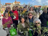 12:00 horas. Plaza Multiusos, Soto de la Marina. La consejera de Desarrollo Rural, Ganader&iacute;a, Pesca y Alimentaci&oacute;n, Mar&iacute;a Jes&uacute;s Susinos, asiste a la Feria de la Huerta de Santa Cruz de Bezana.