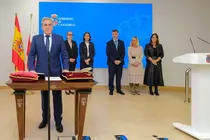 9:00 horas. Sala de Prensa del Gobierno de Cantabria. El consejero de Cultura, Turismo y Deporte, Luis Mart&iacute;nez Abad, preside la toma de posesi&oacute;n del director general de Turismo, Jos&eacute; Luis L&oacute;pez Vielba. 24 de abril de 2026 &copy; Ra&uacute;l Lucio