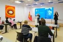 11:00 horas. Sala de prensa del Gobierno de Cantabria. La consejera de Presidencia, Justicia, Seguridad y Simplificaci&oacute;n Administrativa, Isabel Urrutia, presenta en rueda de prensa, la &lsquo;Oferta de Empleo P&uacute;blico para 2026&rsquo;. 27 de abril de 2026 &copy; Ra&uacute;l Lucio