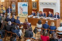 12:00 horas. Hall Palacio de la Magdalena.

El consejero de Educaci&oacute;n Formaci&oacute;n Profesional y Universidades, Sergio Silva, asiste a la presentaci&oacute;n de los 'Cursos de Verano IUMP 2026'.
