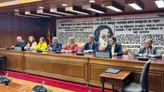 12:15 horas. Senado, Madrid. El consejero de Fomento, Vivienda, Ordenaci&oacute;n del Territorio y Medio Ambiente, Roberto Media, interviene en el senado en la Comisi&oacute;n General de las Comunidades Aut&oacute;nomas para exigir al Gobierno trasparencia y lealtad institucional en la modificaci&oacute;n del Reglamento General de Costas.