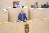 12:00 horas. Parlamento de Cantabria
La presidenta de Cantabria, Mar&iacute;a Jos&eacute; S&aacute;enz de Buruaga, y el resto de consejeros asisten a la sesi&oacute;n plenaria.