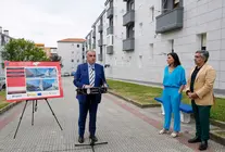 El consejero de Fomento, Vivienda, Ordenaci&oacute;n del Territorio y Medio Ambiente, Roberto Media, visita de las obras de rehabilitaci&oacute;n del barrio de Cajo-Casas de Renfe.
16 jul 26