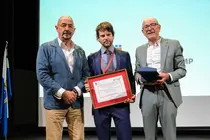 9:30 horas. Paraninfo de la UIMP. El consejero de Salud, C&eacute;sar Pascual, entrega el Premio a la Trayectoria en la Protecci&oacute;n Jur&iacute;dica de la Salud a Ignacio Hern&aacute;ndez Medrano. 26 de junio de 2026 &copy; Ra&uacute;l Lucio