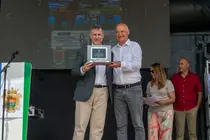 13:00 horas. Ferial Las Eras, Espinilla
El consejero de Cultura, Turismo y Deporte, Luis Mart&iacute;nez Abad, recibe el Premio a
la Promoci&oacute;n de Campoo, en el marco de la Feria de Ganado de Nuestra Se&ntilde;ora, a
la que tambi&eacute;n asiste el consejero de Salud, C&eacute;sar Pascual. 15 ago 26 &copy;&nbsp;Miguel D e la Parra