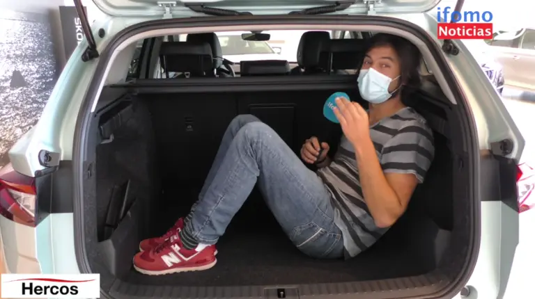 Captura de pantalla 2021-10-18 a las 23.49.37