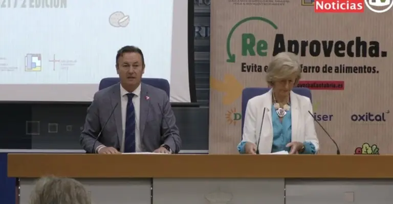 06C6087E-DEAB-45DB-9AEC-449BBAC9AC98