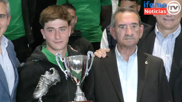 Captura de pantalla 2022-06-01 a las 20.25.56