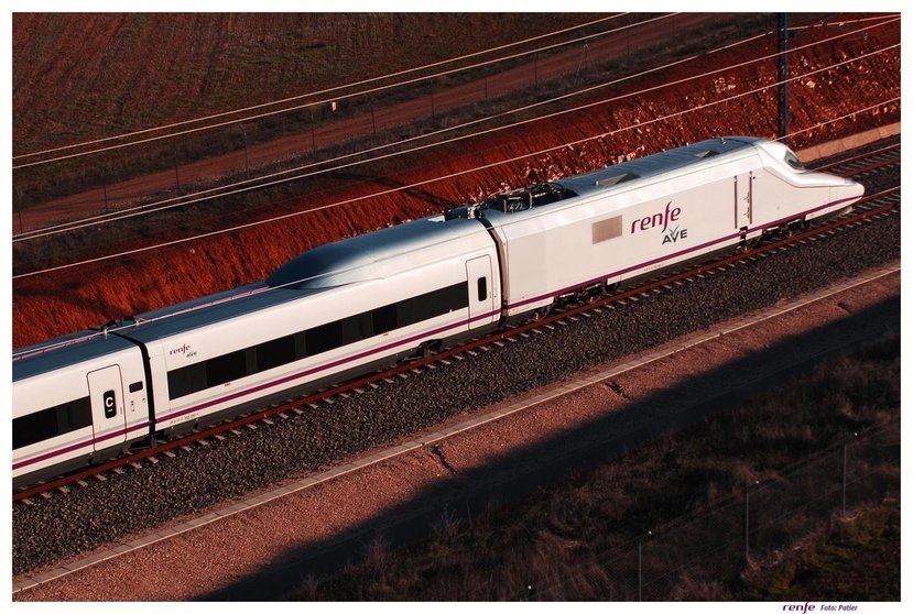 Imagen de archivo de un tren AVE de Renfe.
