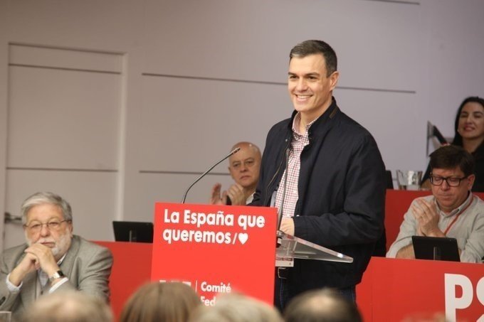 El presidente del Gobierno y líder del PSOE, Pedro Sánchez, se dirige al Comité Federal del partido