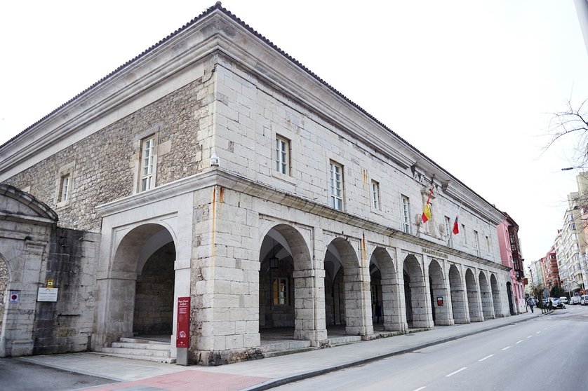 Exterior del Parlamento de Cantabria. Archivo
