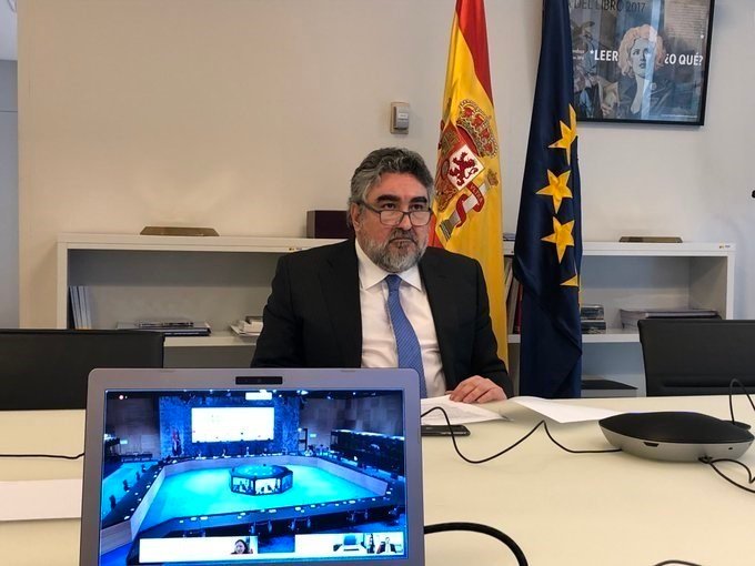 El ministro de Cultura y Deporte, José Manuel Rodríguez Uribes, durante una reunión telemática (Foto de archivo)
