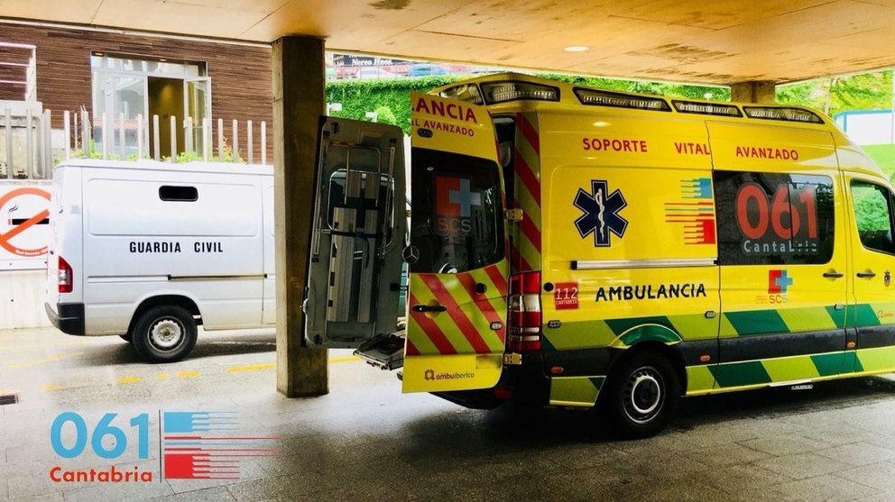 Ambulancia del 061 Cantabria