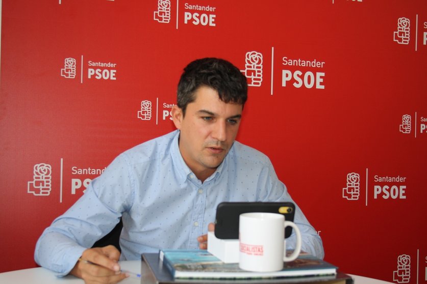 El portavoz del PSOE en el Ayuntamiento de Santander, Daniel Fernández