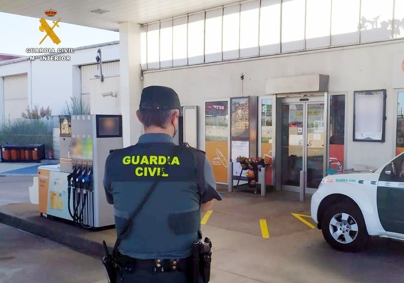 Rdo. Nota De Prensa Guardia Civil (Detenidos Presuntos Autores Tentativa De Atraco A Gasolinera)