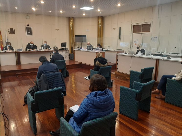 El secretario municipal de Astillero declara en el juicio contra el exalcalde Carlos Cortina por prevaricación y malversación en la contratación de una trabajadora