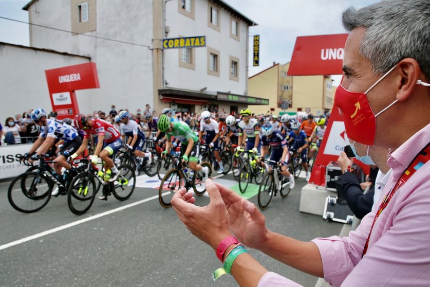 Zuloaga despide la Vuelta Ciclista en Unquera