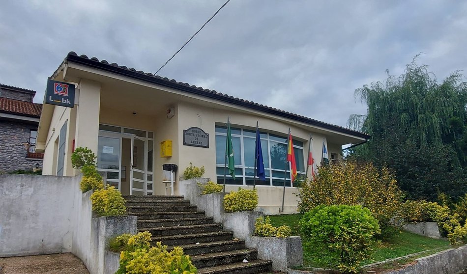 Edificio administrativo de la Junta Vecinal de Sámano