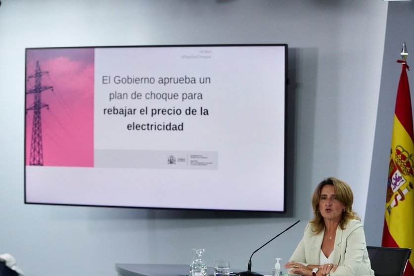 La vicepresidenta tercera y ministra de Transición Ecológica y Reto Demográfico, Teresa Ribera, interviene en una rueda de prensa posterior al Consejo de Ministros celebrado en Moncloa, a 14 de septiembre de 2021, en Madrid (España)