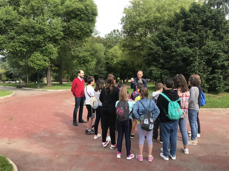 Visita al Parque Manuel Barquin con alumnos del Aula de Medio Ambiente