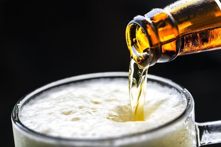 La variedad de cerveza lager también puede fermentarse a altas temperaturas, como sucede con la cerveza ale, lo que reduciría el proceso y los costes de producción de esta variedad