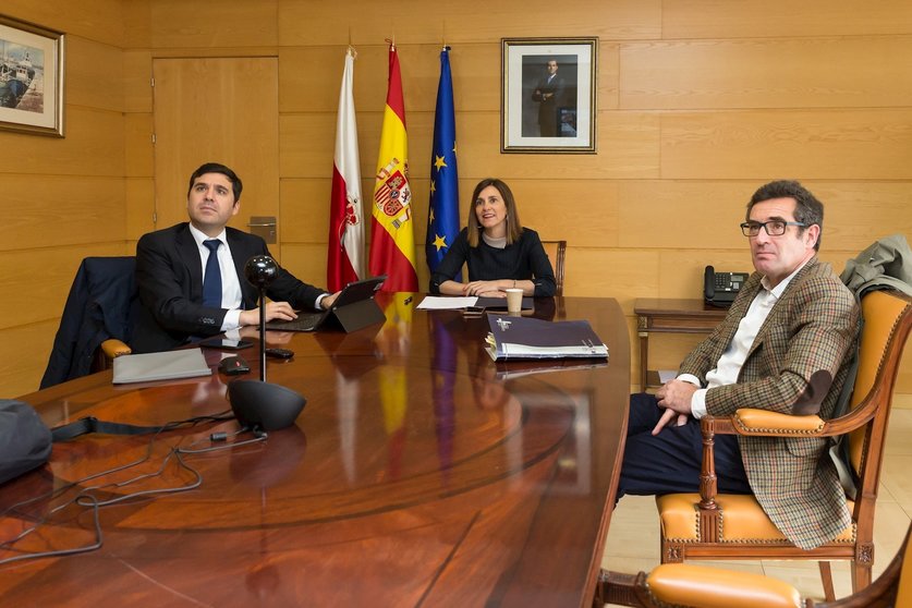 La consejera de Presidencia, Interior, Justicia y Acción Exterior, Paula Fernández Viaña, se reune por videoconferencia con el ministro de Justicia, Juan Carlos Campo