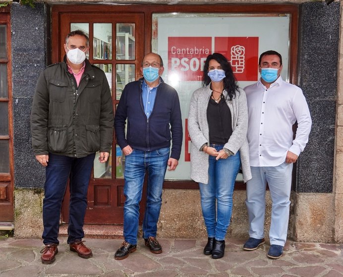 Representantes del PSOE en ayuntamientos de Cabezón de la Sal, Comillas, San Vicente de la Barquera y Val de San Vicente