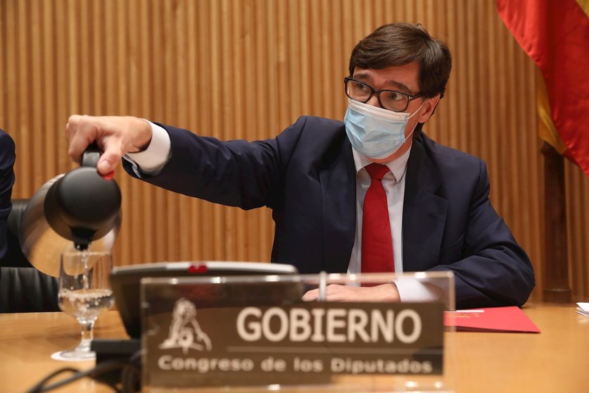 El ministro de Sanidad, Salvador Illa, durante la Comisión de Sanidad y Consumo del Congreso de los Diputados, en Madrid, (España).