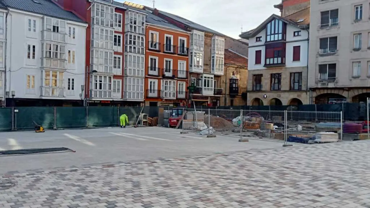 Apertura parcial Plaza de Espa&ntilde;a 25