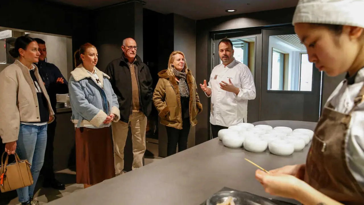 La consejera de Desarrollo Rural, Ganader&iacute;a, Pesca y Alimentaci&oacute;n, Mar&iacute;a Jes&uacute;s Susinos, visita el restaurante La Solana dentro del proyecto del grupo de acci&oacute;n local. 
13 ENE 26