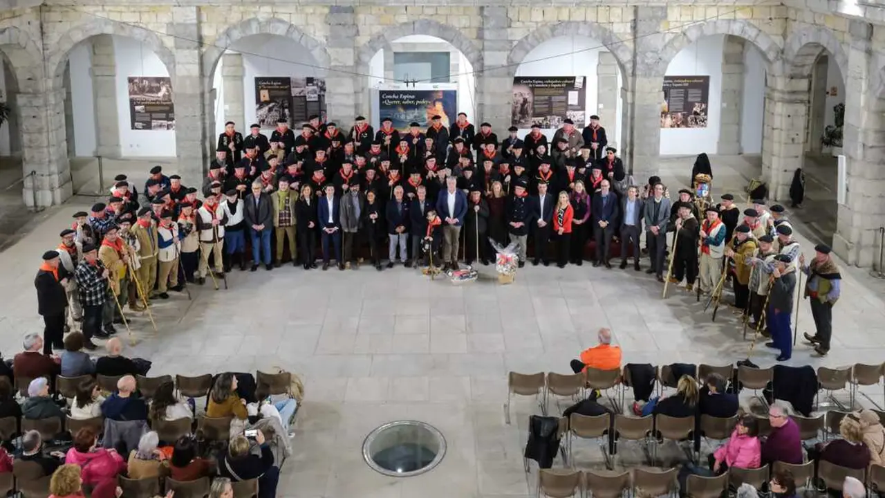 20:00 horas. Parlamento de Cantabria. El consejero de Econom&iacute;a, Hacienda, Fondos Europeos y Financiaci&oacute;n Auton&oacute;mica, Luis &Aacute;ngel Ag&uuml;eros, asiste a la celebraci&oacute;n de las Rondas Marceras 2026. 11 de marzo de 2026 &copy; Ra&uacute;l Lucio