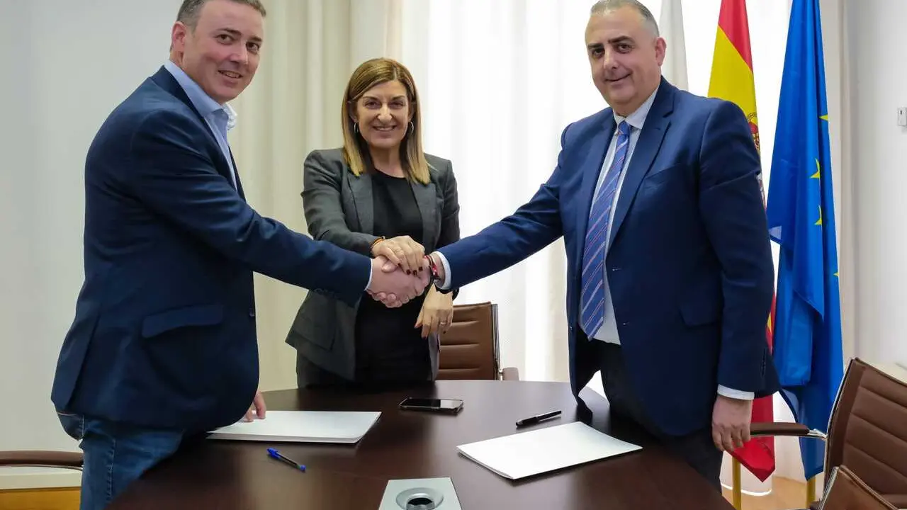 13:00 horas. Parlamento de Cantabria. La presidenta de Cantabria, Mar&iacute;a Jos&eacute; S&aacute;enz de Buruaga, se re&uacute;ne con el alcalde Valdeolea, Fernando Franco. 16 de marzo de 2026 &copy; Ra&uacute;l Lucio