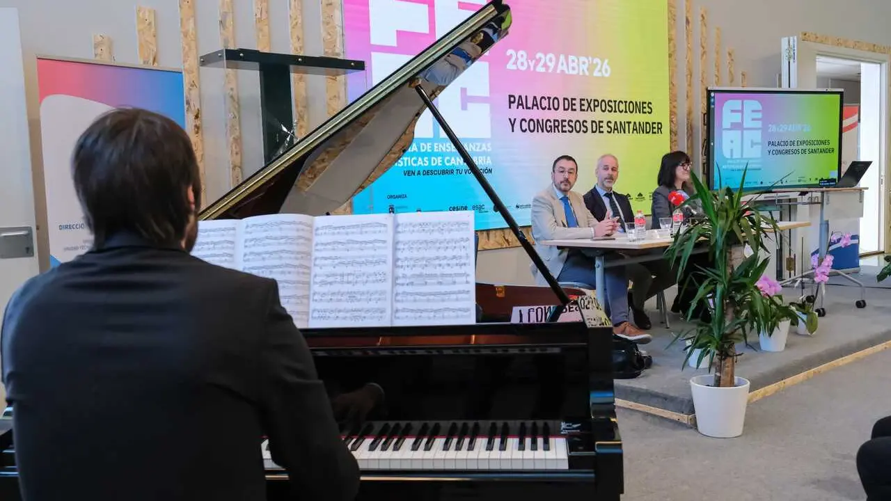 10:30 horas. CITED. Bo. La Sota, S/N &ndash; Anero. El consejero de Educaci&oacute;n, Formaci&oacute;n Profesional y Universidades, Sergio Silva, asiste a la presentaci&oacute;n de la Feria de Ense&ntilde;anzas Art&iacute;sticas de Cantabria 2026 y al acto de entrega de pianos adquiridos por la consejer&iacute;a a los conservatorios de Santander y Torrelavega. 14 de abril de 2026 &copy; Ra&uacute;l Lucio