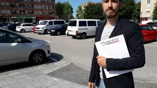 El candidato de Unidas Podemos Cantabria al Congreso, Luis del Pi&ntilde;al