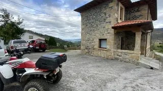 0D2051A4-1EF3-4D94-A9CB-0002D137B6CA