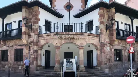 Finaliza la reforma integral de la sede de Correos en Potes