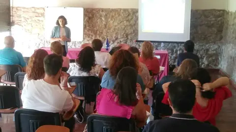 Marta Ruiz, responsable del Ministerio de Transici&oacute;n Ecol&oacute;gica, interviene en el curso