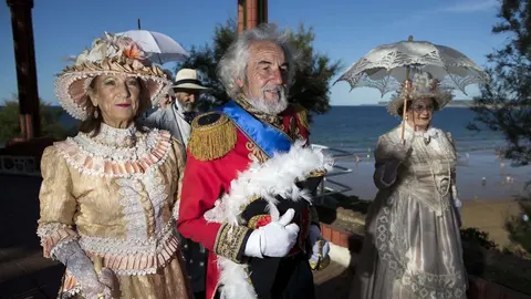 DAVID S. BUSTAMANTE 12/07/2019 SANTANDER/ CANTABRIA Ba&ntilde;os de ola en los Jardines de Piquio