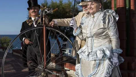 DAVID S. BUSTAMANTE 12/07/2019 SANTANDER/ CANTABRIA Ba&ntilde;os de ola en los Jardines de Piquio