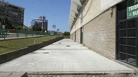 Obras en el entorno del campo de El Sardinero,  donde juega el Racing de Santander
