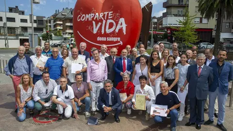 Acto reconocimiento grandes donantes de sangre de Cantabria