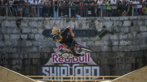 DAVID S. BUSTAMANTE 20/07/2019 SANTANDER/ CANTABRIA Red Bull Shipyard de BMX en el Dique de Gamazo en Santander