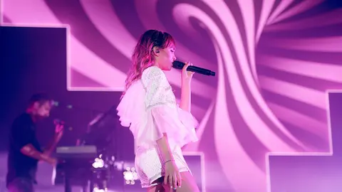 AITANA - MV 2019 - EL REY LAGART&Oacute;N (8)