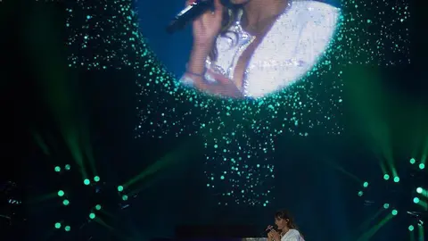 AITANA - MV 2019 - EL REY LAGART&Oacute;N (9)