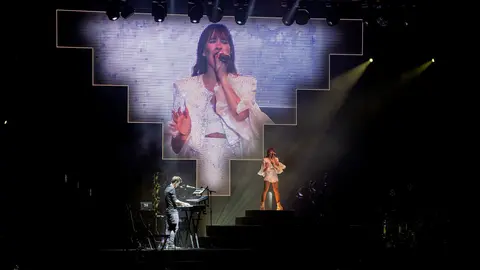 AITANA - MV 2019 - EL REY LAGART&Oacute;N (12)