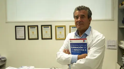 Javier Crespo, jefe del servicio de Medicina Digestiva de Valdecilla