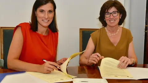 La Alcaldesa De Santander, Gema Igual, Y La Presidenta De La Fundaci&oacute;n S&iacute;ndrome De Down De Cantabria, Elisa Irureta