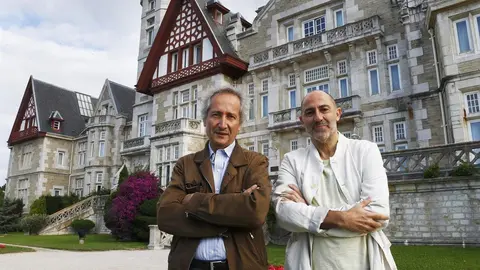 El director del Museo Nacional de Arte Moderno Centro Georges Pompidou, Bernard Blist&egrave;ne; y el director de la Fundaci&oacute;n Antoni T&agrave;pies, Carles Guerra
